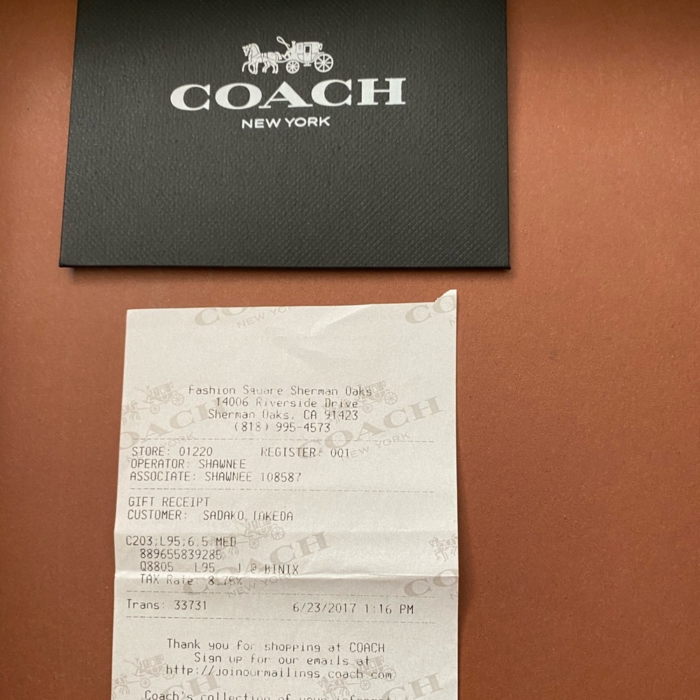 Coach Limited Edition - Picture 3 of 7